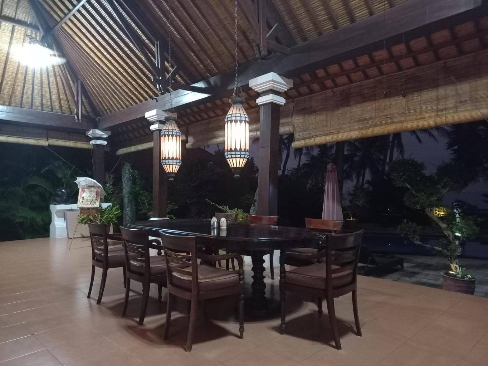 Bali North Beach B&B Tianyar Ngoại thất bức ảnh