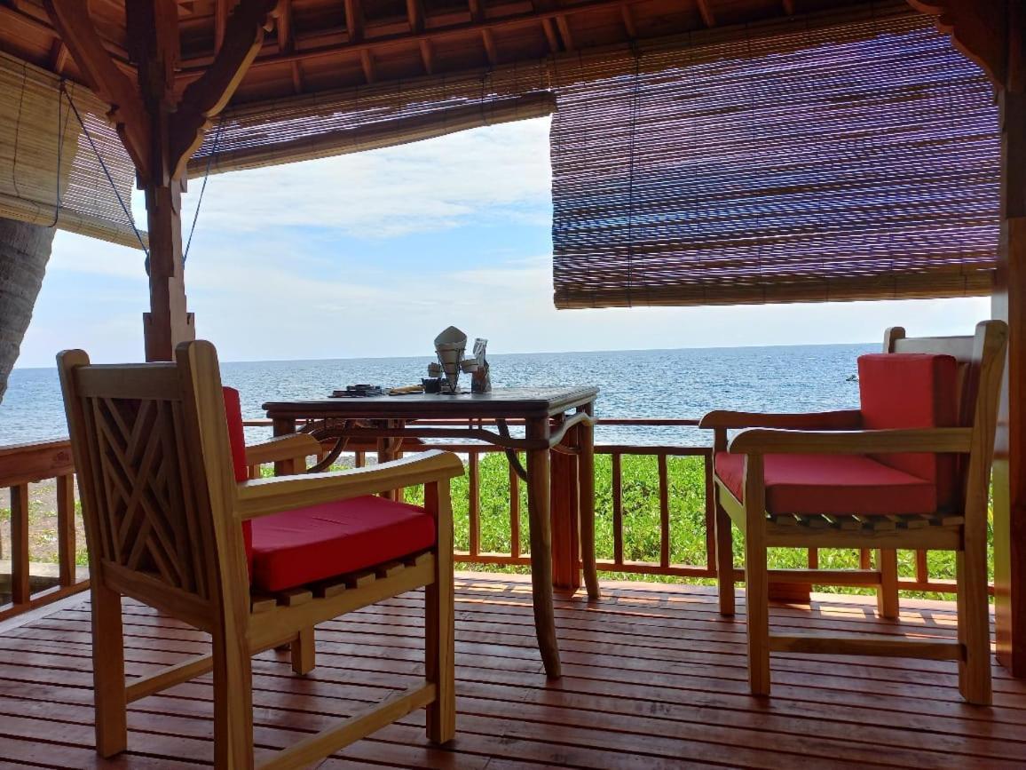 Bali North Beach B&B Tianyar Ngoại thất bức ảnh
